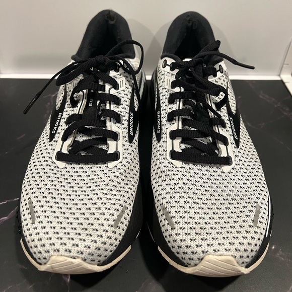 Brooks Adrenaline GTS Black White Women’s Running Shoes Size 7.5 - Picture 3 of 17